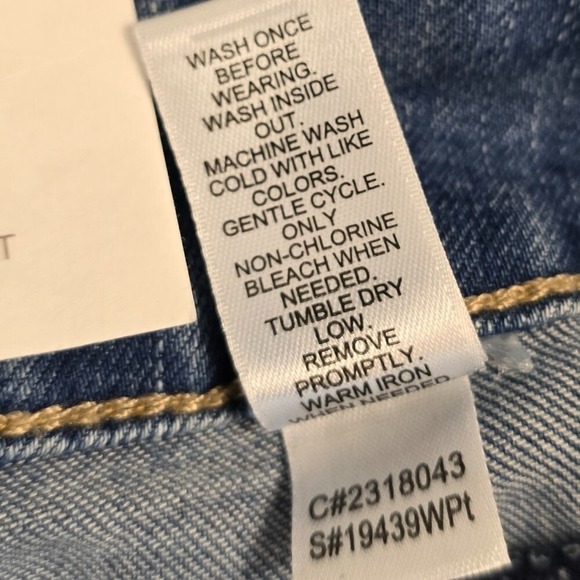 C Est 1946 Women Mid-Rise Straight Leg Jeans Size 20WP Distressed Rhinestone NWT - Picture 7 of 11